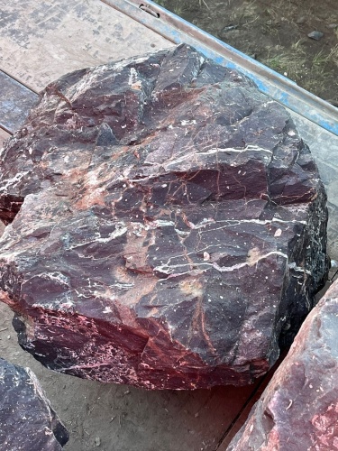 Камни для ландшафтного дизайна красно-фиолетовые 10-60 килограмм купить в Кировской области