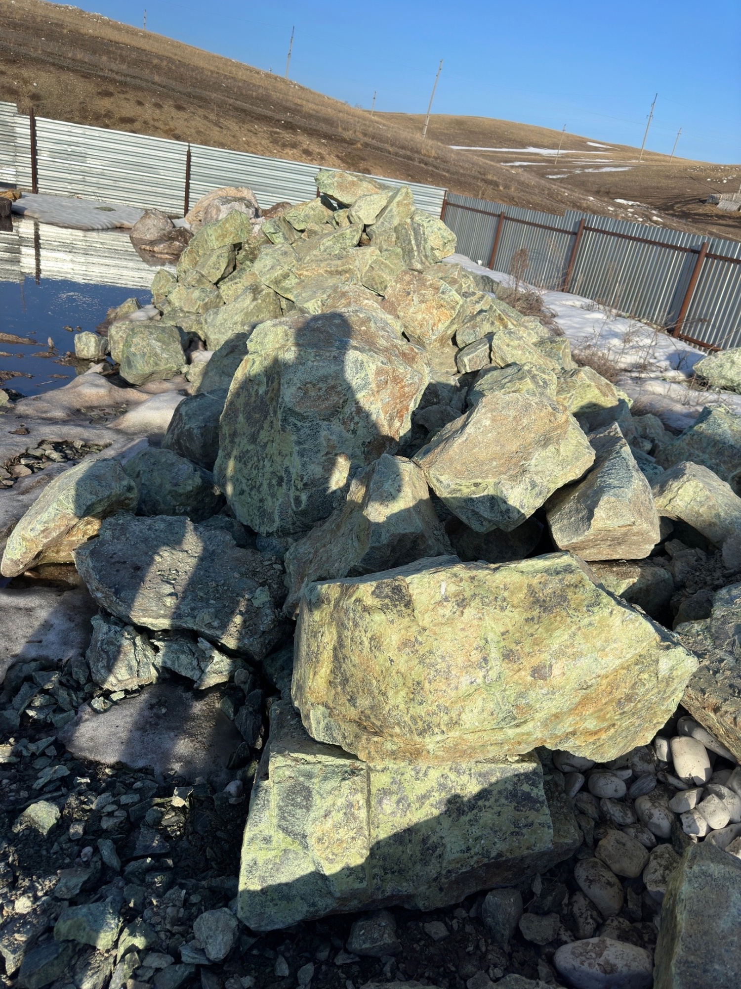 Камни для ландшафтного дизайна зелёные 10-60 килограмм купить в Кировской области