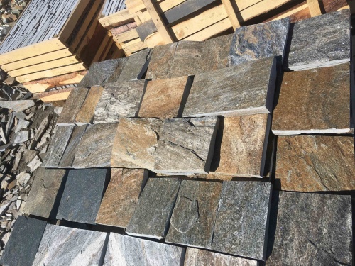 Плитка пилёная златолит Уральский для цоколя, отмостки купить в Кировской области