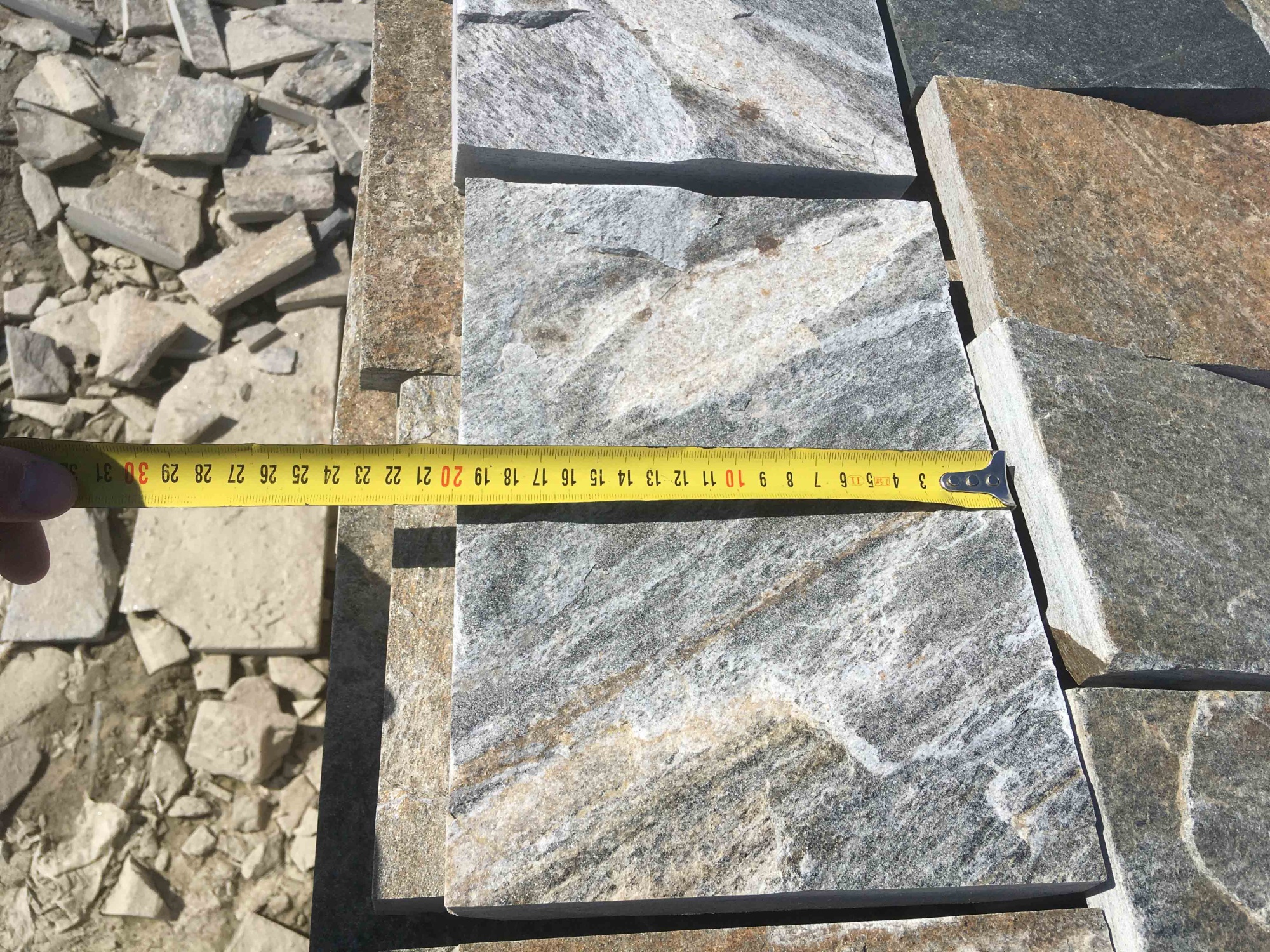 Плитка пилёная златолит Уральский для фасада купить в Кировской области