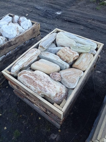 Златолит жёлтый, жёлто-зелёный глыбки и валуны для ланшафтного дизайна купить в Кировской области