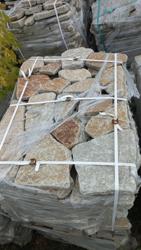 Плитняк галтованный гранитный для ландшафтного дизайна купить в Кировской области