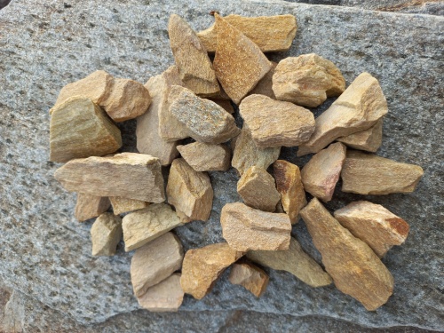 Златолит жёлтый декоративная каменная крошка купить в Кировской области