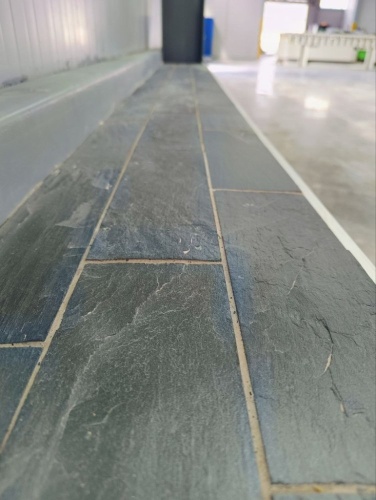 Плитка чёрная из натурального камня фасадная 30 см * 5 см, толщина 7 мм -30 мм купить в Кировской области